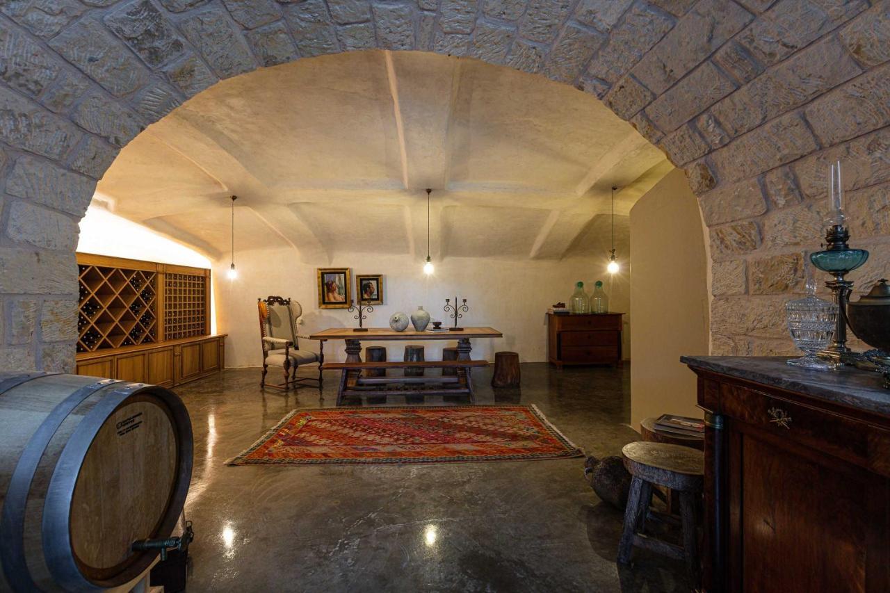 Villa Mantilari Wine Estate 7 Apartments 2 Private Pools 1 Heated Tennis Court Fitness Center Archanes Exterior foto