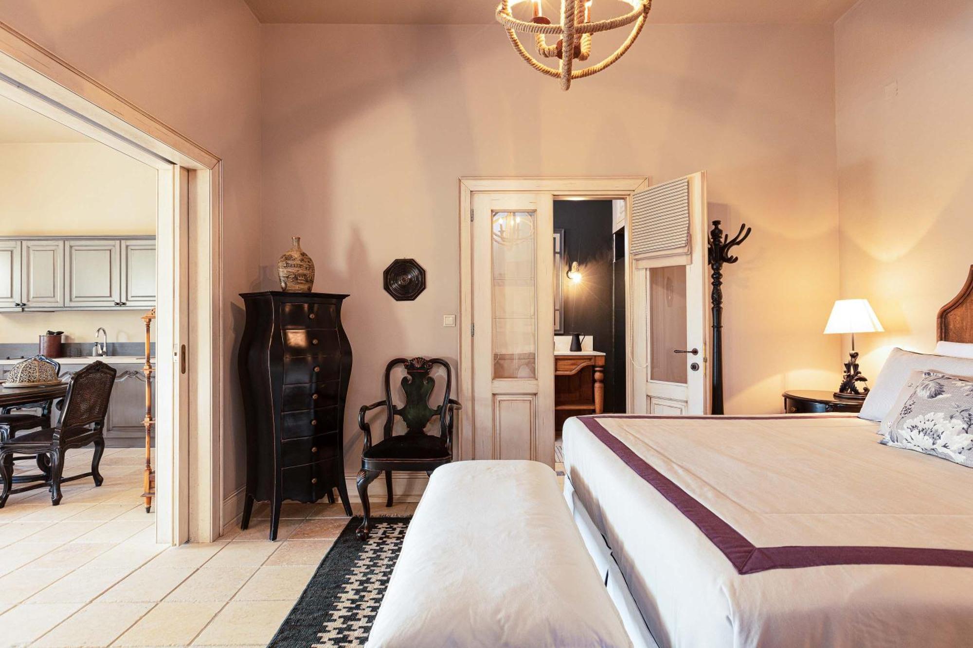 Villa Mantilari Wine Estate 7 Apartments 2 Private Pools 1 Heated Tennis Court Fitness Center Archanes Zimmer foto